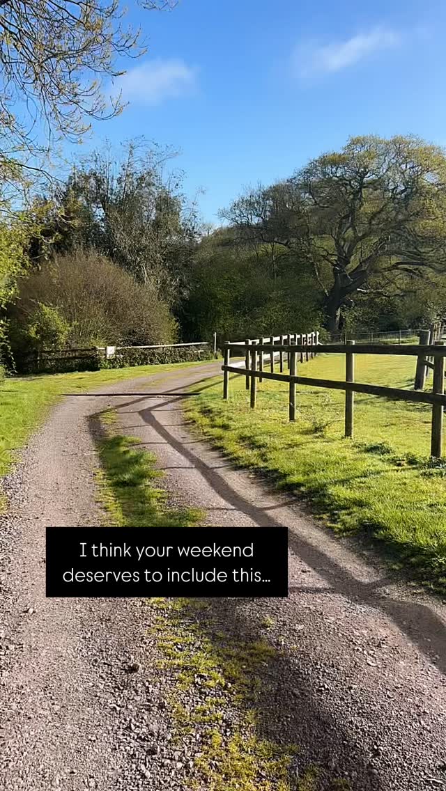 Start at Sorelle Café (obviously), grabbing the best coffee in town..…then wander on down to the sauna.
Enjoy the sunshine, sauna heat, a cold dip if you’re feeling brave, and all that lush green space to just be for a bit 💚
Spaces left to book this weekend 🔥🧡
#northdorset #shaftesbury #gillinghamdorset #sauna #merewiltshire #marnhull #contrasttherapy