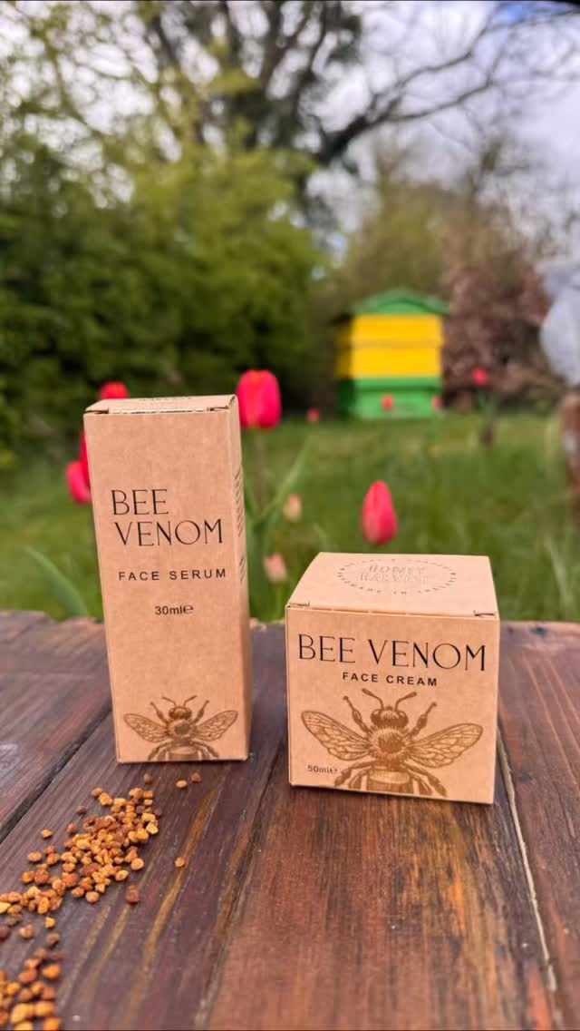 To bee or not to bee! Without my partner probably I will wait my bees (to land on my packaging) forever!
Thank you Roger❤️😁
.
.
.
.
#bees #beevenom #photography #takeapicture #photosesion