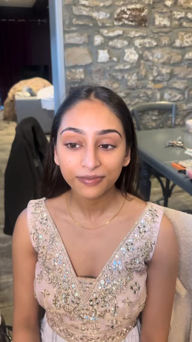 “A wedding morning, and makeup designed to feel as good as it looks.
Soft glam that enhances, never overpowers created to last through every moment of the day.
Bridal hair & makeup specialist specialising in timeless, elevated beauty.”
#weddingmorning
#weddingmorningprep
#weddingready
#timelessbeauty
#elegantmakeup