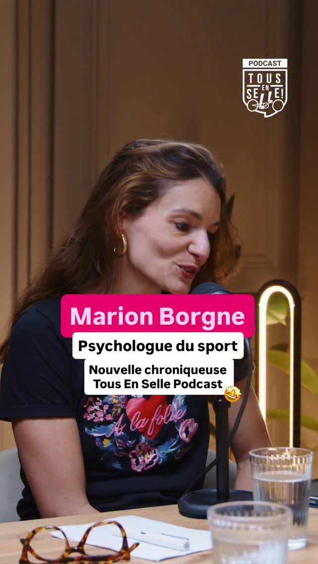 Souhaitez la bienvenue à @marionborgne_psy qui rejoint l’équipe de chroniqueurs aux cotés de Loïc @head_coach_intothewild, JP de @211cycles et Camille @mangeteslegumes 😃
Camille profite d’un heureux évènement avec l’arrivée de son deuxième enfant 🤩
Rendez-vous demain avec le premier épisode de Marion sur la charge mentale dans le sport et notamment le vélo !
Podcast soutenu par la Fédération française de cyclotourisme @ffvelo_officiel
#tousenselle #tousensellepodcast