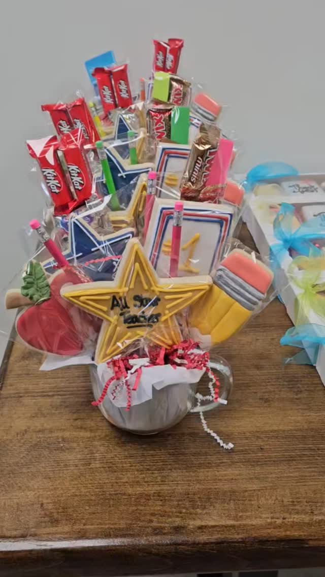 Who is ready for some appreciation time!!!!
Teacher Appreciation Week is May 4th through the 8th.
Nurses Appreciation Week is May 6th through the 12th.
And of course!!! Mother's Day is Sunday May 10th.
I am accepting order for all, as well as pop up events. More information to follow and watch for a separate Mother's day post. Please reach out if you want something custom!