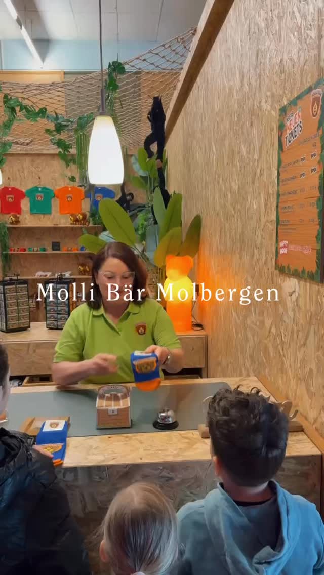 PARTY TIME bei Molli Bär! 🧸
Feiere den perfekten Kindergeburtstag – ohne Stress für die Eltern und mit ganz viel Spaß für die Kleinen!
Ob klettern, toben oder gemeinsam lachen – bei uns wird jeder Geburtstag zum Abenteuer.
👉 Alle Infos zu unseren Geburtstagspaketen findest du auf unserer Website.
#mollibärspielpark #mollibär #molbergen #indoorspielplätze