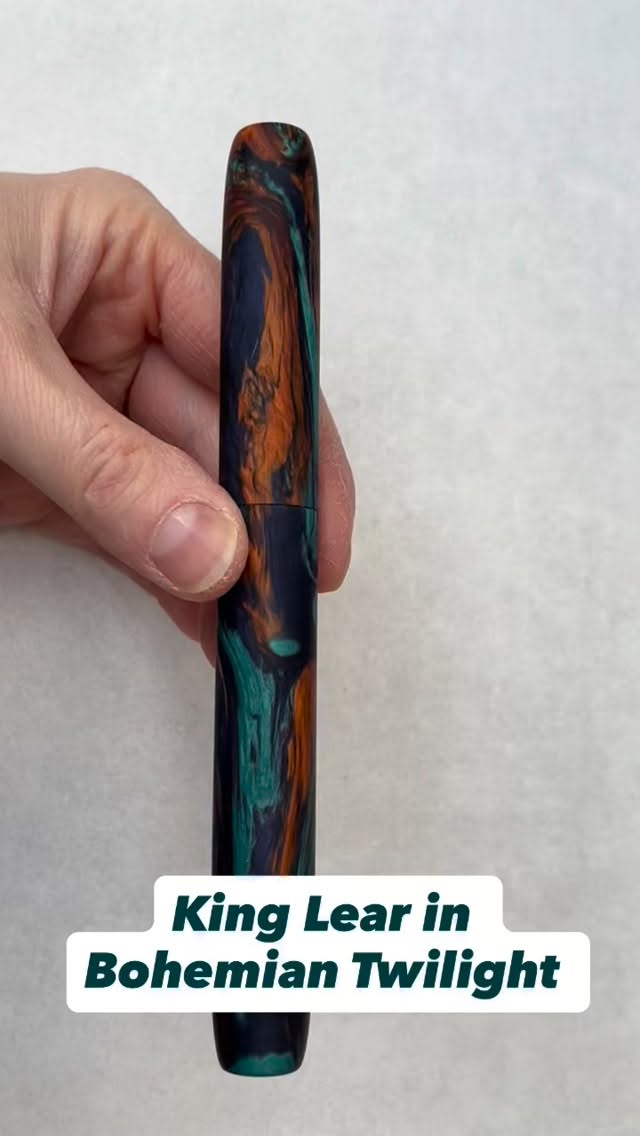 Looking for inspiration for your next pen? This classic Bohemian Twilight material from @carolinapencompany in a satin finish always slays!
This one isn’t available but I’ve got more blanks in stock…
And check out that big juicy No.8 nib 🤤
#blackrobinpens #penmaker #fountainpencommunity #fountainpencollector #fountainpen