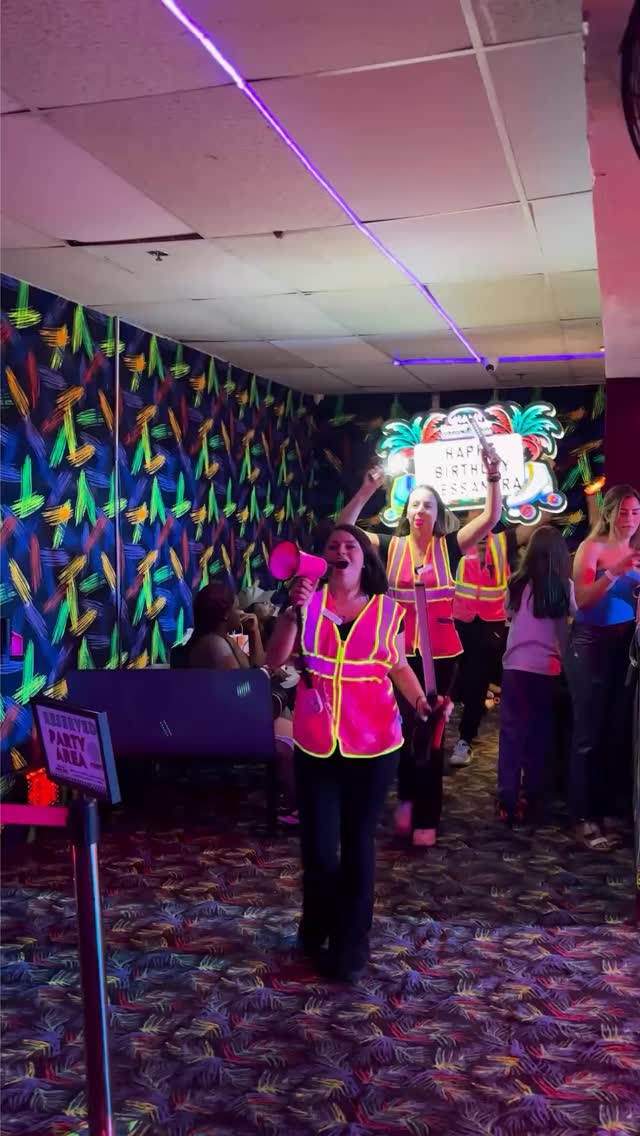 Miami’s best party service? 👀👀
Book your FIVE STAR party TODAY and make it a celebration to remember! ⭐️⭐️⭐️⭐️⭐️
Dates fill quickly, so be the first to book now!
📞 (305) 702-0285
#miamirollerrink #hotwheels #miamibirthdays #thingstodomiami