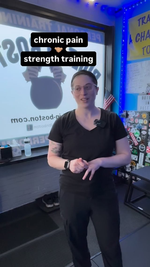 With chronic wrist pain and on the verge of a cortisone injection, Camille kept showing up.
Strength training done right doesn’t just make you stronger — it can be the thing that actually helps you heal chronic pain. Keep up the good work, Camille 💪🏼
