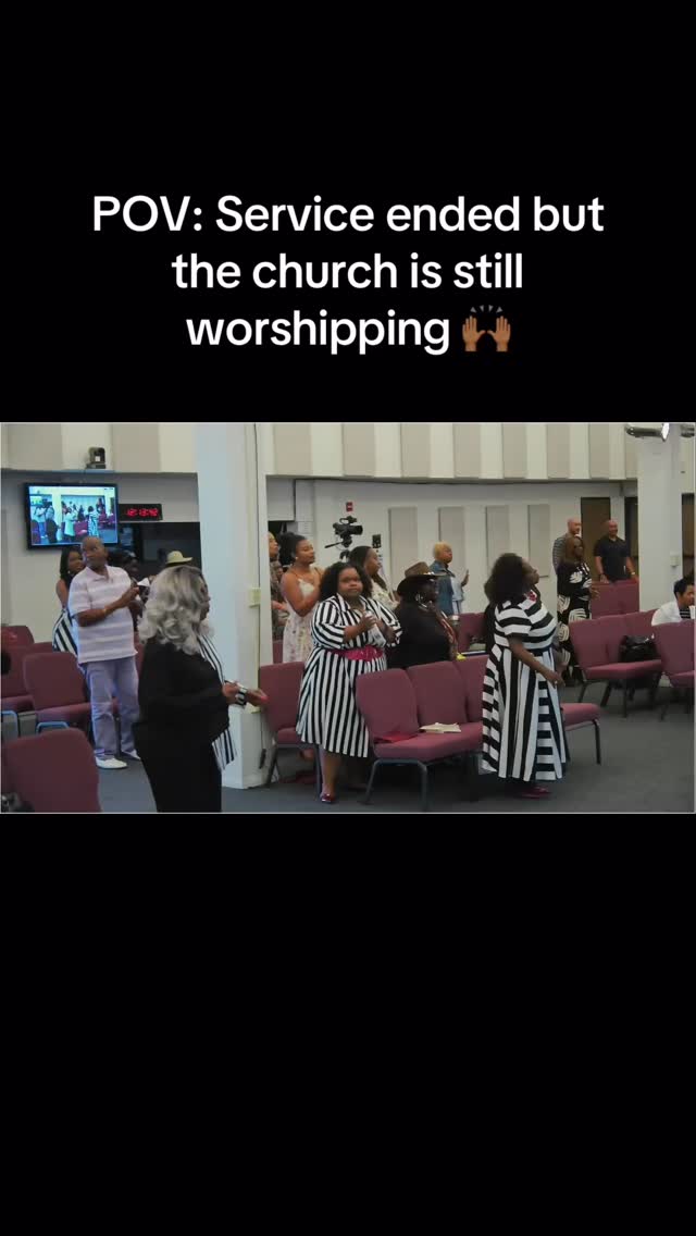 Something special is happening at Crusade Christian Faith Center! This particular Sunday we put our worship set at the END of service, and even after we dismissed, half of the church stayed behind to keep worshipping 🙌🏾🙌🏾🙌🏾