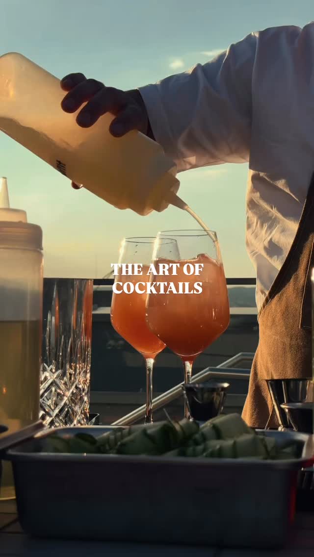 If you want
🍹 the best drinks
🕺 good vibes and
✨ professional service
…then book us now for your next event!
We‘re looking forward to hearing from you🥂
sales@cincincatering.com
#catering #vienna #drinks #barservice #cocktails