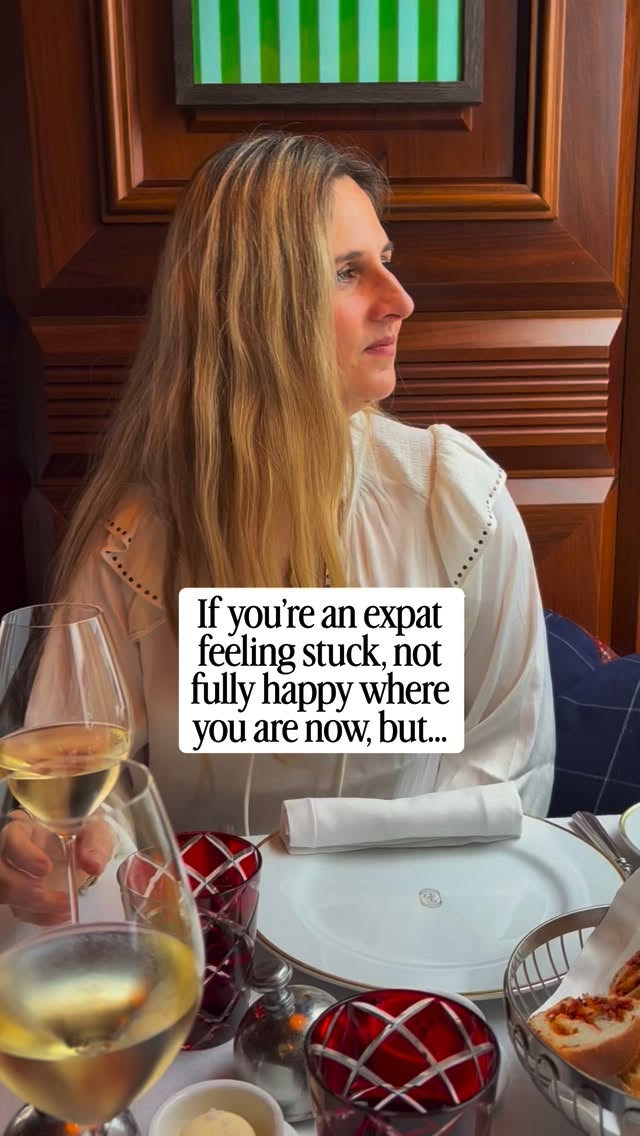 If you’re an expat who feels lost between where you are and where you want to be, this is your sign to stop doing it alone.
👉 DM me or click the link in bio to book a free consultation.