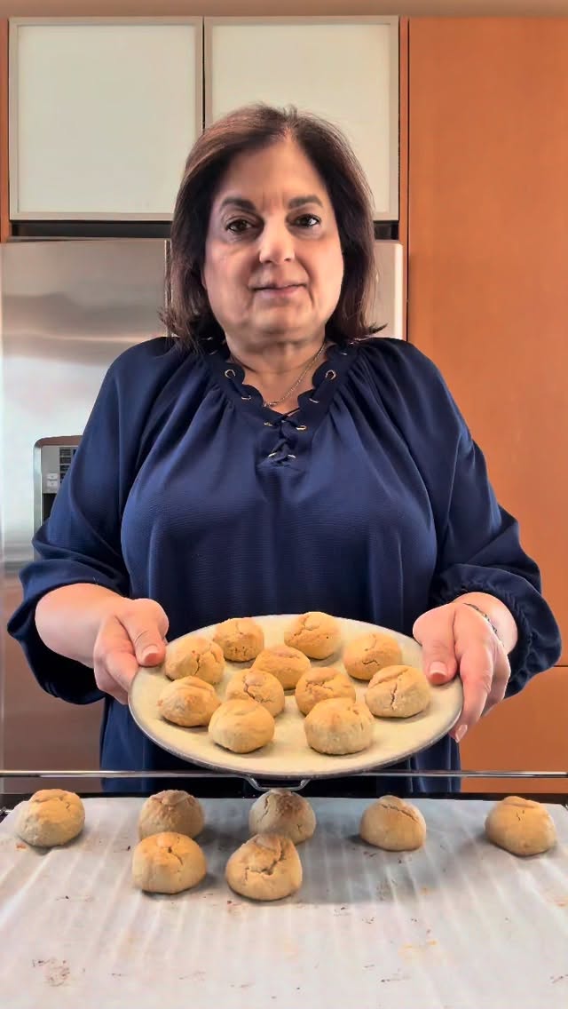 Hadji Bada (Iraqi Almond Cookies)
Ingredients
• 200 gram almond flour
• ½ teaspoon ground cinnamon
• ½ teaspoon salt
• 2 large egg whites
• 1 cup (120 g) sugar
• 1 tablespoon rose water (plus more for rolling)
• Whole raw almonds
Instructions
Preheat the oven to 180°C and line a baking tray with parchment paper.
In a medium bowl, whisk together the almond flour, cinnamon, and salt.
In a large bowl, whisk the egg whites, sugar, and rose water until the mixture becomes slightly foamy.
Add the dry ingredients to the wet mixture and stir until a smooth dough forms.
Place a small amount of rose water in a bowl. Lightly wet your hands to prevent sticking, then roll the dough into small balls.
Arrange the dough balls on the prepared baking tray.
Gently press a whole almond into the center of each cookie.
Bake for about 15 minutes, or until the cookies are lightly golden.#almondflour #almondcookies #middleeasterncuisine #foodlover #foodie