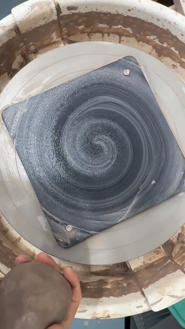 Artist POV: take a moment to enjoy the serenity of throwing on the wheel with me. This is my favorite part of the ceramics process, and the most calming part of my studio days (well… as long as I’m having a good throwing day…. lol.)
Usually mugs take me about 3 minutes to throw, but the process doesn’t end there. Therese prep work, but also, creating and attaching a handle, applying the stencil or tape designs, and meticulous glazing. At the end, a mug usually represents 45 minutes up to and hour and a half of making time 🙀
#ceramics #pottery #artist #process #meditate