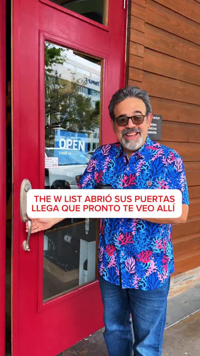 👏Felicidades a @the.wlist por su apertura🇵🇷
Lleguen a este lugar que como una vez me dijo uno allí: es donde mejor se pasa con la ropa puesta😳😂.
#wine #vino #come #restaurante #puertorico