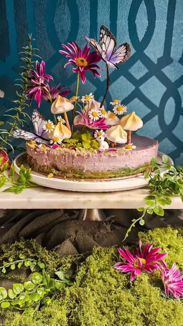 April is earth month 🌎🩵
Taking care of mother earth is so important. So the CrazyChewyFun group decided on an Earth inspired theme for the month!
I have to admit, I was super stoked at how this turned out! I made an ube cheesecake with a green tea sugarcookie crust and mushrooms made of meringue cookies and pockey sticks for my little woodland.
As sad as I was to take the woodland apart, this ube cheesecake was creamy and oh so delicious.
------
Interested in joining this monthly themed cooking group? DM me!
------
#Crazychewyfun #earthmonth #ubecheesecake #foodgroups #kawaiifood