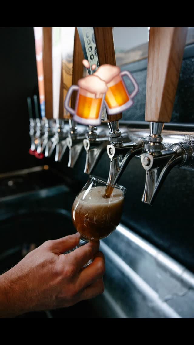#Repost @hydebrewing
Enjoy the perfect pour of our craft beer straight from the tap. 🍻 #HydeBrewing #AlpharettaEats #BreweryExperience #CraftBeer