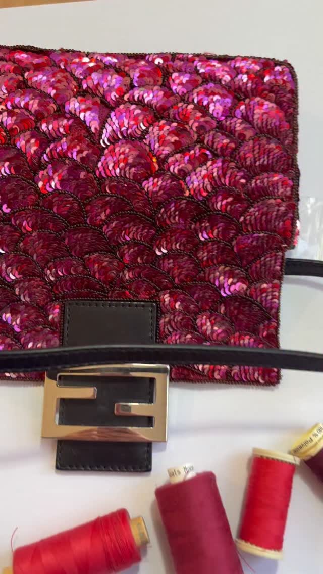 Sunday morning, a little sparkle ✨
A well-loved sequin bag, carefully restored, every detail returned to its place.
This Maker is Tessa A. Book your repair with Tessa or another one of our Makers at theseam.uk 🙌
#CareAndRepair #LuxuryRepair #theseamfixedit #Makers #discreetmending