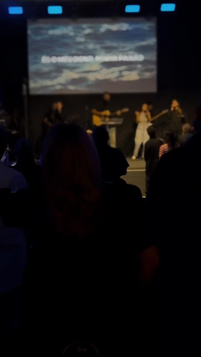 Deus deixou centenas de lembretes na bíblia, só para você nunca esquecer do quanto Ele se importa com você!