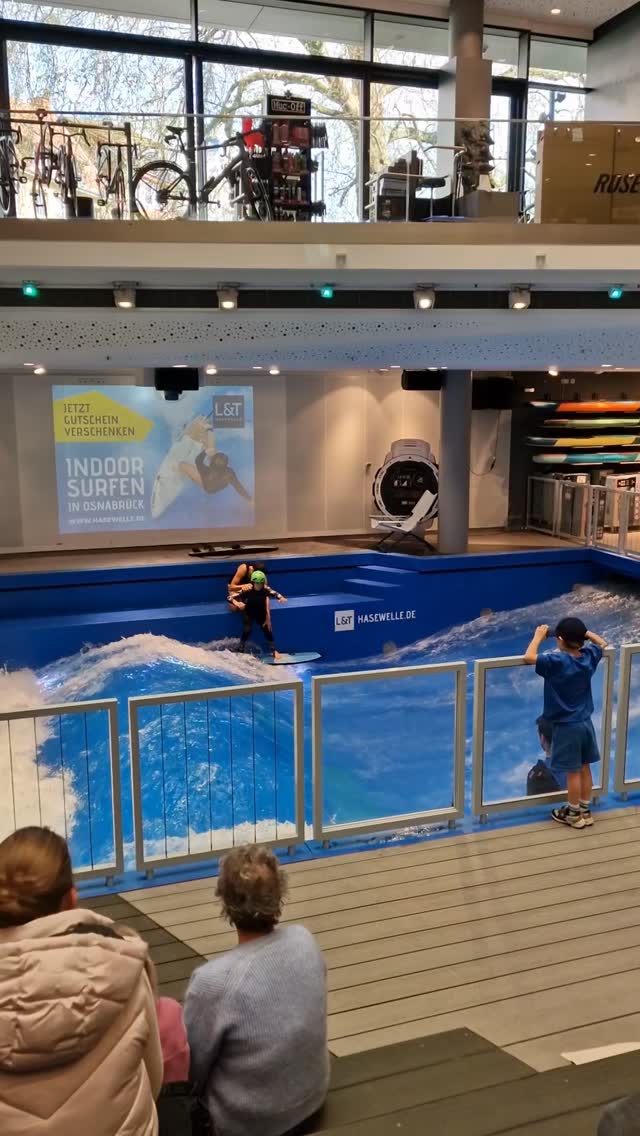 Wenn die Positionierung klar ist kannst du die Welle surfen. 🌊 ich möchte Vorschulkinder im alter von 5 bis 7 Jahren fit für die Schule machen. So das sie Selbstbewusst und stark und Selbstsicher die Schule meistern. #flamingrow0426 @katrinhill.onlinewachsen
#hasewelleosnabrück