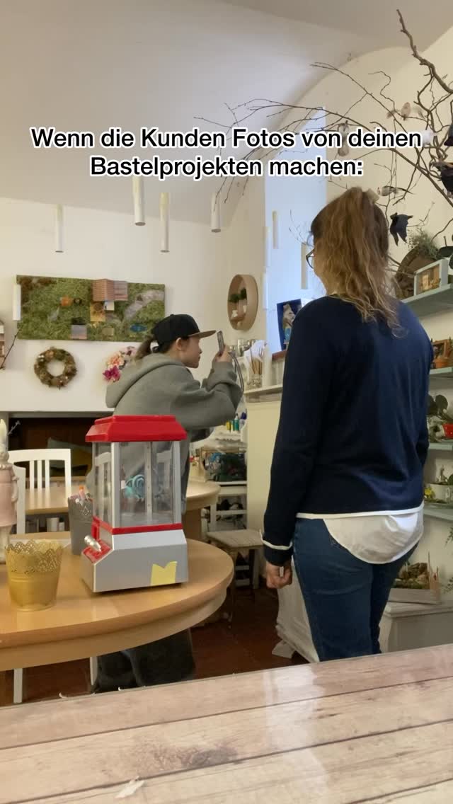 👉 Das ist der Moment, wo aus „Basteln“
etwas Besonderes wird 💛
@hahnsluv4em du bist echt genial! Ich liebe Deine Video-Ideen und freue mich auf die nächsten.
#kreativliebe #handgemacht #smallbusinesswomen #leipzig #kreativefrauen