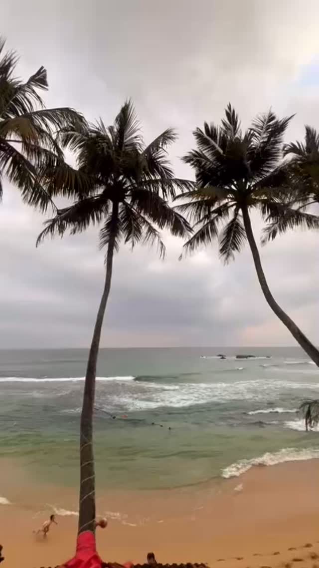 Don’t wait any longer for a well deserved break
#travelsrilanka🇱🇰 #beautifulbeach #goodvibes #nicepeople #nature