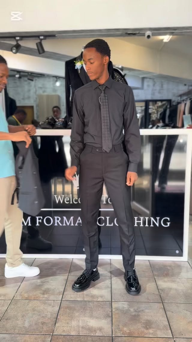 Check out this outfit only at our shop…..
* Suit - R1650
* Shirt - R350
*Brooch-150
* Necktie - R150
* Belt - R250
* Cologne - R500
* Shoes - R750
* Total - 4150
www.mandmformalclothing.com…. Update your wardrobe only at M&M Formal Clothing
#mandmformalclothing #creatorsearchinsight #southafrica #steezybwoi #matric2026