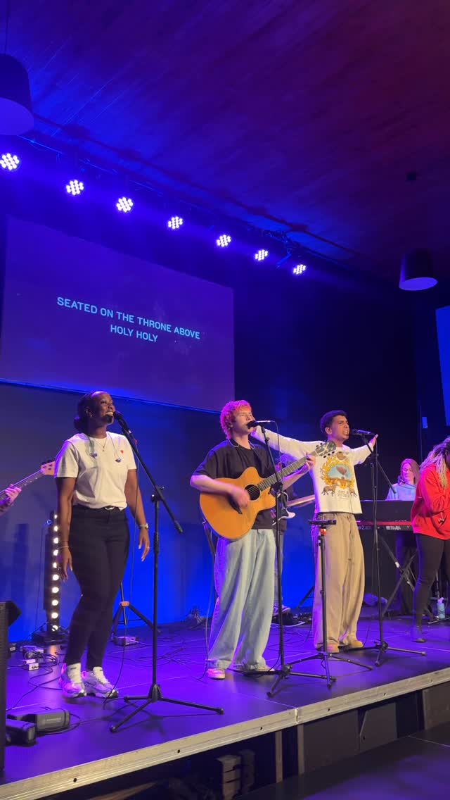 U P P E R R O O M
see you all tonight to get your worship on 🙌🏻✝️
Kirkintilloch | 7:30pm