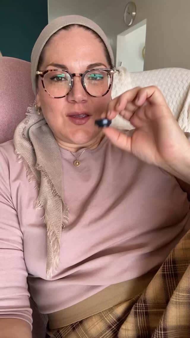 You don’t need to be “good at singing” to start.
You just need to let yourself try. 🩷