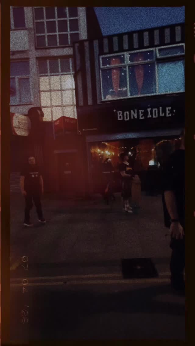 ✨ Come chill out with us some time.✨
We're a small venue with a big heart & great tunes🤘🏻
Our coffee? Always made with love - latte art may vary, but it tastes great 😅
Our cocktails though… 😘👌🏻
☕ - 🍻 - 🍸 - 🍷
Hot drinks, bottles & cocktail menus over on our website www.boneidlelounge.com
📍 54 Silver Street, Doncaster, DN1 1HT
Open:
Mon: 10am-7pm
Tue: 10am-10pm
Wed: 10am-2pm
Thu: 10am-10pm
Fri & Sat: 10am-11pm
OPEN "BANK HOL SUNDAY 11am - 10pm
(Closed other Sundays)