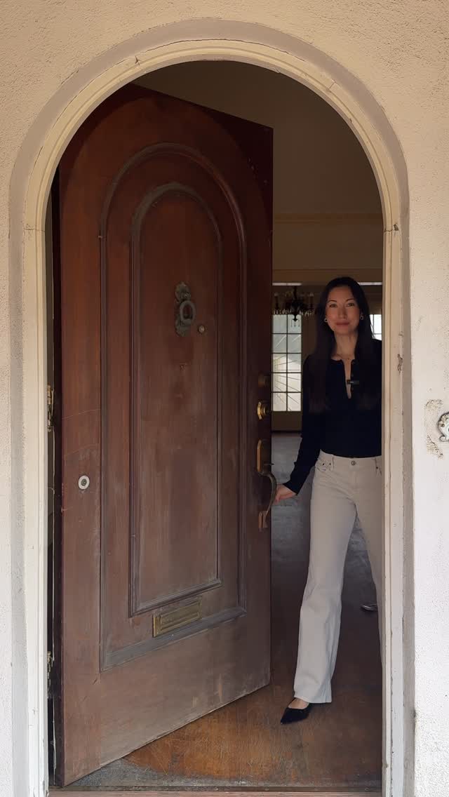 Stunning restoration coming soon… 🧰🛠️
Looking to buy, sell, or invest? Call/text me to schedule a free, no-obligation, consultation call!
Chloe de Verrier
Coldwell Banker
📲 Direct: 310.890.9656