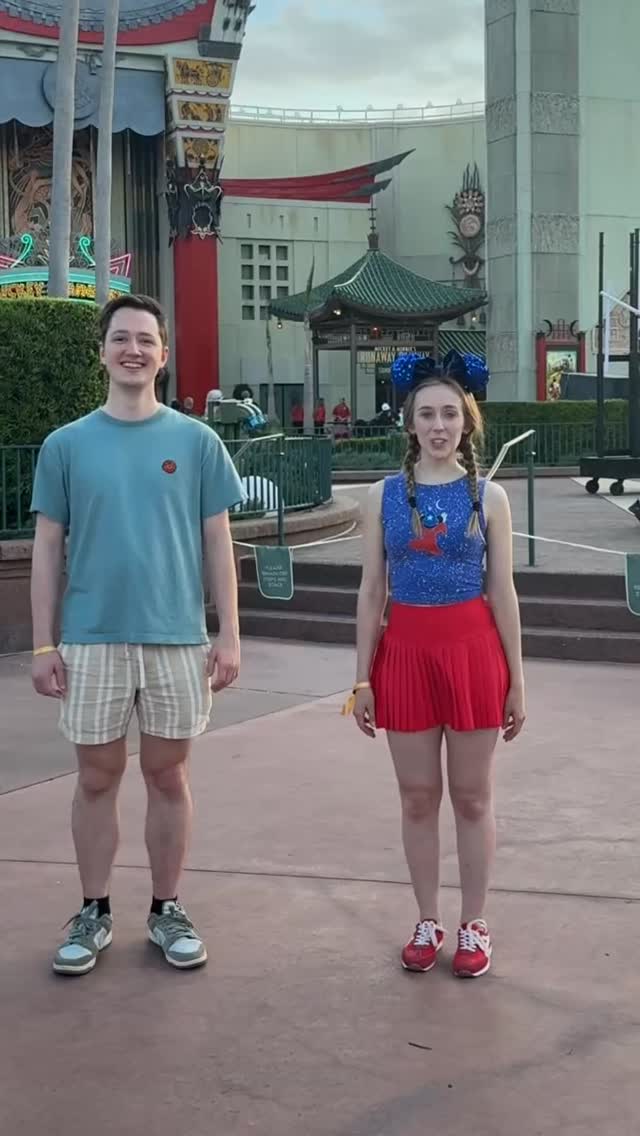 🎶 you make it so easy to fall in love 🎶
#disney #love #coupletrend #magickingdom #epcot #animalkingdom #hollywoodstudios