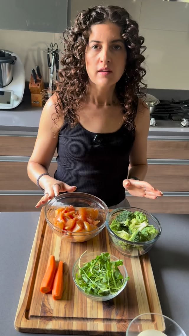 Últimamente estoy poniendo más atención a cómo me siento DESPUÉS de comer 👀
Porque no, vivir inflamada o pesada todo el tiempo no debería ser normal.
Además de comidas ligeras y balanceadas, empecé a cuidar también mi digestión y mi microbiota ✨ @Disflomx se volvió parte de mi rutina para ayudarme con esa sensación de pesadez, inflamación o digestión lenta después de comer.
#TuCuerpoEnFlo #DigestionBajoControl #SienteteLigero