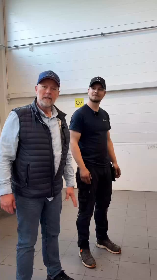 Geir Schau hadde bilen sin på verksted denne uken 🛻 Som han sier: det er en grunn til å bruke merkeverksted! Birger forklarer hvorfor 🤝 Takk for besøket Geir!