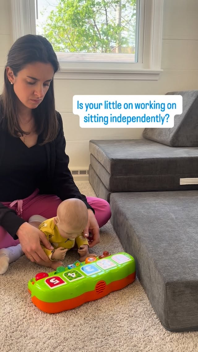 Small setup changes can make a huge difference during floor play 👶✨
When toys are elevated slightly above eye level, babies are more likely to:
• sit upright
• activate their trunk muscles
• practice postural control
• stay visually engaged
An easy tip you can try today during playtime!
**Baby doll has been helping me quite a bit recently for parent education!**
#InfantDevelopment #PediatricPT #BabyMilestones #clevelandmoms #grossmotordevelopment