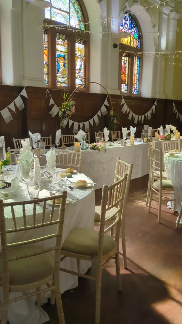When the light hits π―οΈ
.
#weddingvenueglasgow #dryhireweddingvenue #newlyengaged