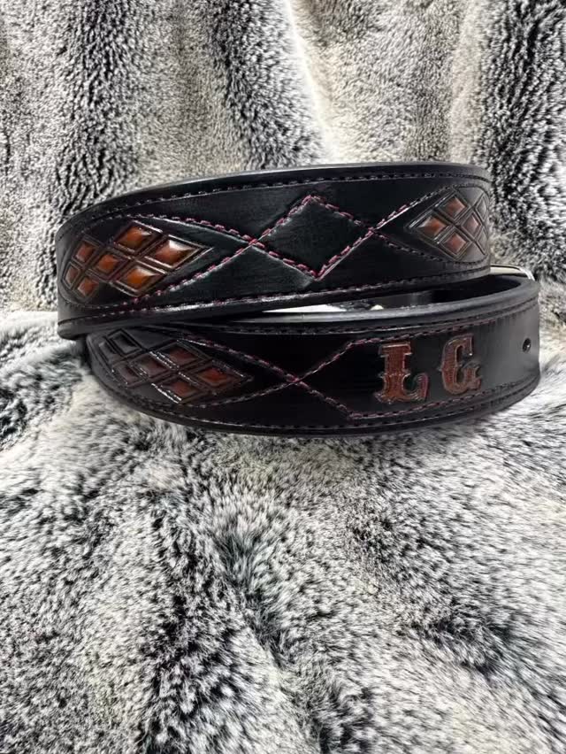 Leather art shit:
#leathershit #custom #leatherbelt #oneofone #godbe