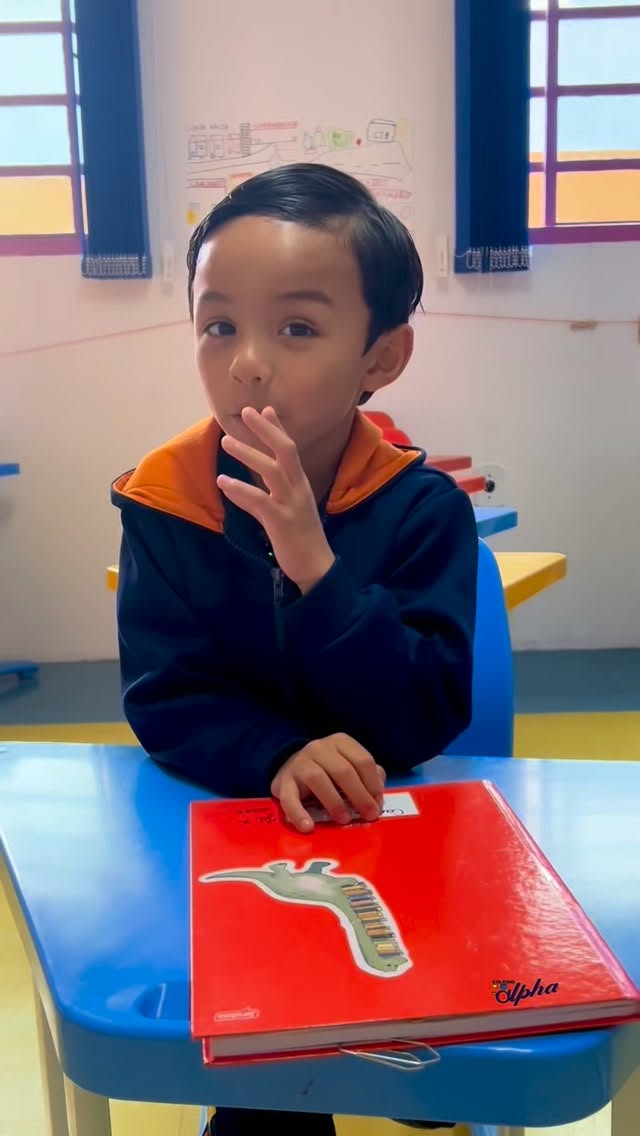 Prezados Senhores Pais e/ou Responsáveis,
Convidamos para nossa Reunião de Pais e Mestres, que será realizada na próxima quinta-feira, dia 30 de abril.
✅ Educação Infantil e Ensino Fundamental I
Os professores estarão à disposição dos responsáveis presencialmente somente das 10h às 11h e online das 11h às 12h. (Esse horário será para as turmas manhã e tarde).
✅ Ensino Fundamental II e Ensino Médio
Os professores estarão à disposição dos responsáveis presencialmente somente das 10h às 12h e online das 12h às 13h.