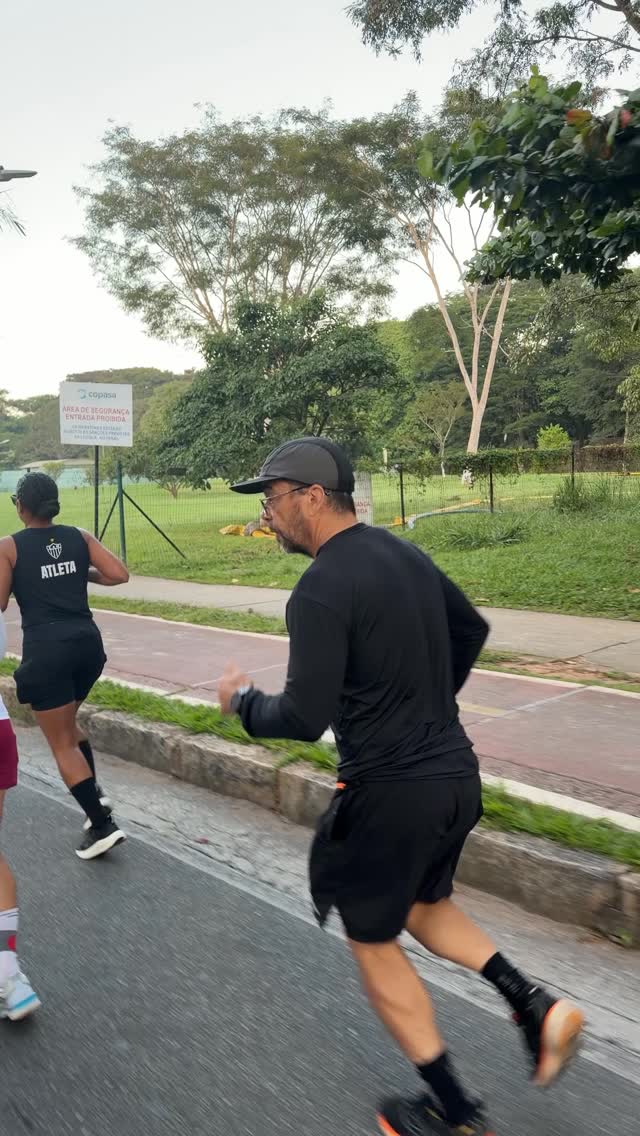Pelote das “seizóra”!
🎥: @thales_generoso
#esporte #corrida #lagoadapampulha #vempromeumundo