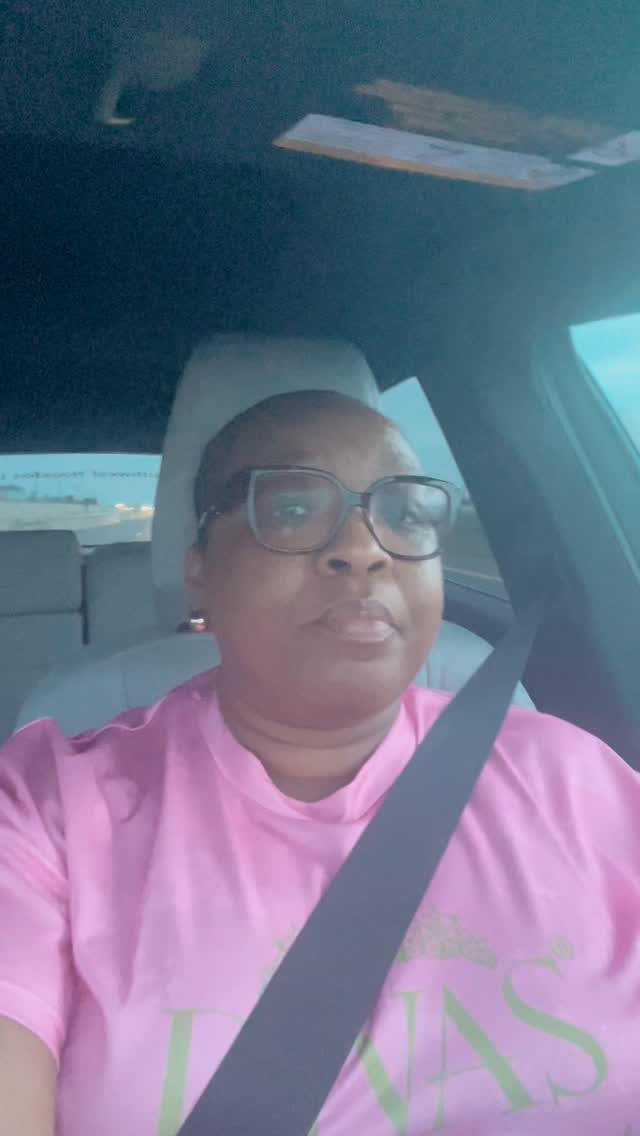 🎉C’est Fini!!! 👏🏾I finished my very FIRST 5k ya’ll!
I’m so very grateful to God for waking me up and for traveling grace to Galveston 🙌🏾 I’m grateful for the ability to breathe, use my limbs to get to the finish line! I’m grateful for my CeCe Winans playlist that got me pushing through til the end.
Thank you to my girls👑⬇️
🤍✨My Coach/Trainer @tyleahbh Ty-Leah who worked with me to increase my endurance, taught me how to breathe (yes you read that right) while running, and the countless sprints she had me run preparing for this. Although, she was not there physically, I could hear her saying, “Pick up your feet, what is that 😁, don’t stop, and Let’s go.” So grateful for you Ty!!! Love ya and may God continue to increase your territory!🙏🏾
❤️Thank you to my girl Chandra! I am grateful and so blessed to have my Best sister-friend @chanyjones Chandra that got up bright, early and traveled to Galveston to cheer me on and capture special moments. Knowing someone was in the audience fueled me even more. So very grateful for my friend 💖. Love ya like a sis forever!
I know I have a ways to go with my physical weight, but I didn’t allow it to get in the way of completing my goal. I know I am physically capable of anything I put my mind to with discipline, fueling my body with the right foods, patience , boundaries and support 💚.
🏃🏾♀️Run Your Race Your Own Way!#runlikeadiva #community #selflove #selfcare