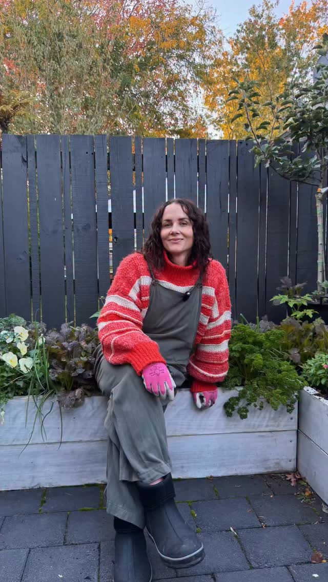 It works …most of the time 😂🕺 get out there and touch the grass and some dirt this weekend. She’s gonna be a cracker!
Hi, I’m Jenna-if you’re new here, hello. Iv been gardening for 20 years. I share what I’m doing in my small space veggie garden!
