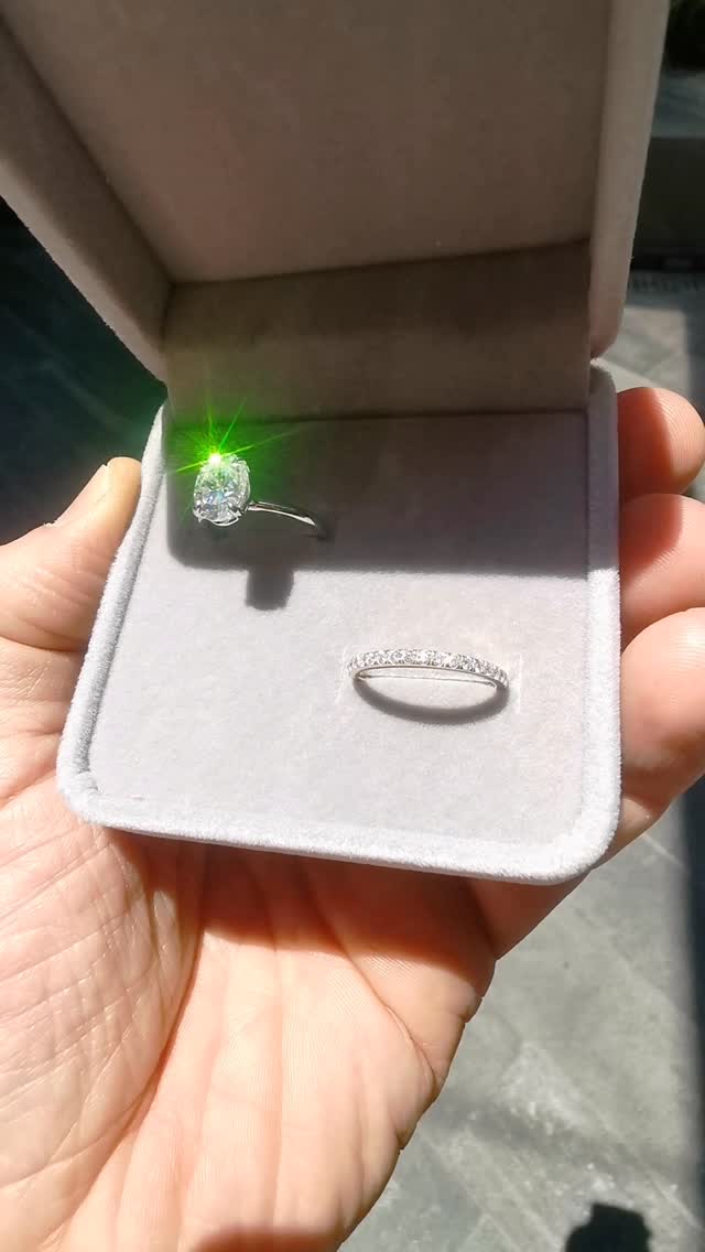 La Moissanita la gema más brillante la alternativa más brillante del diamante
#moissanita #moissanite #landmarkguadalajara #bellastonemoissanite