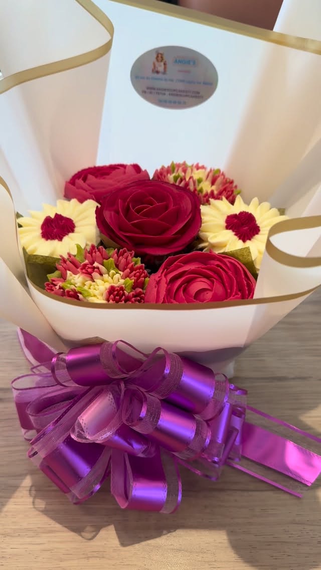 #cupcakebouquet #angiescupcakes77 #bouquets