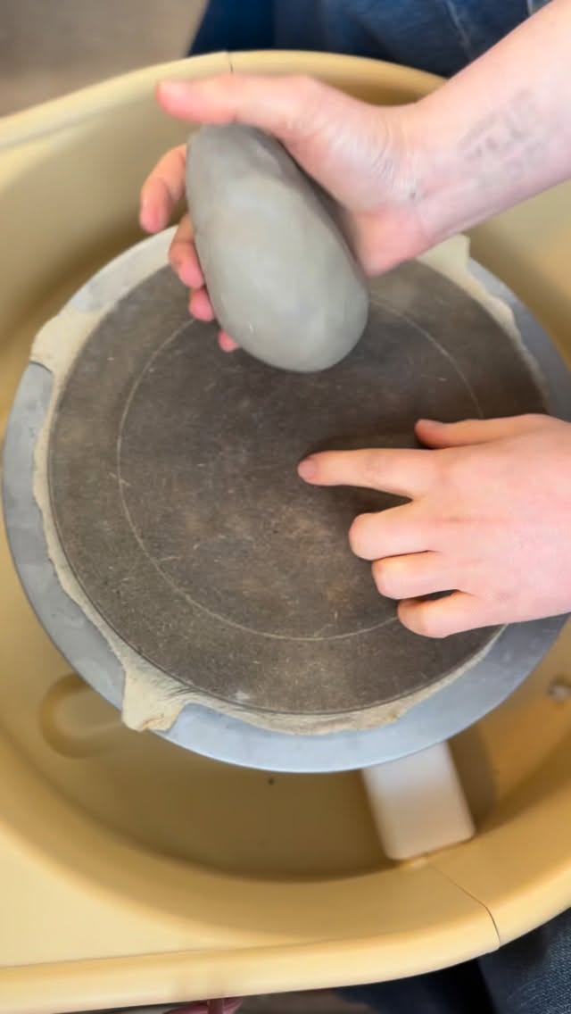 ✨make a bird feeder with us✨
✨a sneak peak of our upcoming day course where you’ll get to try both hand building and throwing✨
✨learn to throw a bird feeder on the wheel and also slab build your own birdhouse which you can decorate with textures✨
✨suitable for beginners to expert potters✨
✨come away with two professionally glazed garden ceramics and enjoy the wildlife that visits them for years to come✨
✨A little birdy told us early BIRD tickets are out now! Find them at pottymouthworkshop.com✨