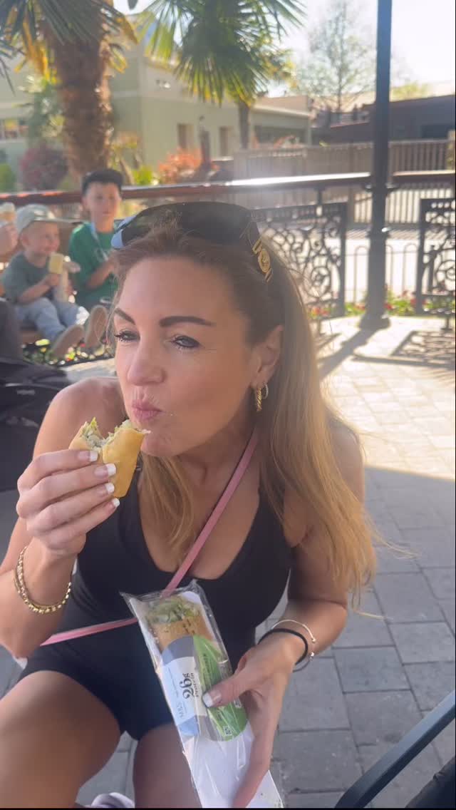 You can have big days out AND not fall off the wagon 🤣
You don’t need to binge all weekend and you don’t need to restrict yourself (during OR after your days off/ holidays)
You ladies often tell me you went crazy on your weekends and then do guilty, often feeling like you’ve failed and it’s a downward spiral from there 😭
So this is how I manage it 👀
Preparing something super easy like the protein bars takes no time at all and honesty SAVES YOU! Check out my simple recipes on the website or now I’ve got loads in my app too 🙌
Hydration - protein - EXERCISE … I do all the same stuff on holidays & days out. To be honest if you get into these habits then it all becomes the normal + you don’t even have to try !
Why not try to start stacking a few healthy habits this may, one by one….. Don’t try do it all at once
If you’re on my app programs you’ll see over the 4 weeks I talk about each thing + encourage you to do little things week by week - so it’s not overwhelming 💖
Most of all keep HAPPY + enjoy making those memories guilt free over the bank holidays and summer ☀️🍦
Do you find it hard on days out? Let me know in the comments + I can help 😍👇