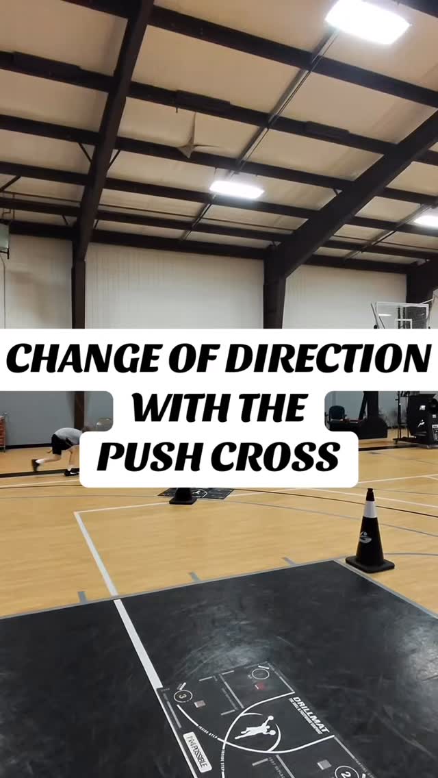 When it comes to working with young athletes, working on change of direction with the push cross is huge. It’s a great way for them to learn how to cover ground
#Pro #Training #Basketball #sports #ProfectYourGame