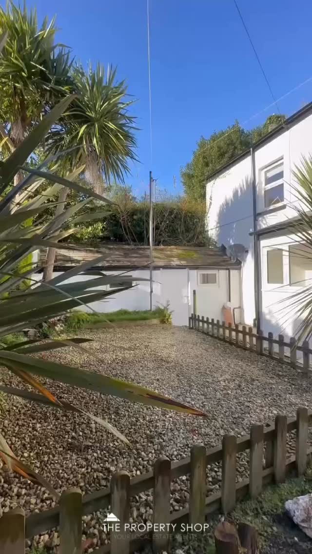 📍Rosemont Cottage, Lostwithiel
🏠 £240,000
Rosemont Cottage is a charming three-bedroom home that combines character with practicality, offering generous living spaces and plenty of built-in storage throughout.
To enquire about this property, please call our Lostwithiel Branch on 01208 872728 📞
#cornwallliving #cornishestateagents #propertiesforsale