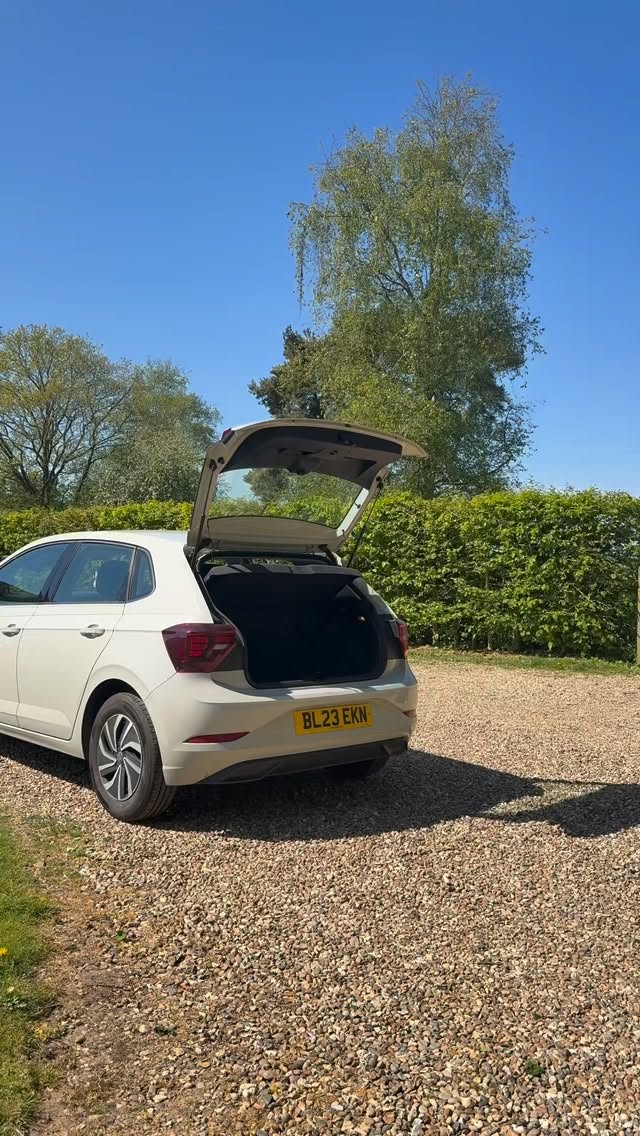 Luxury feel✨Compact fold🙌
The Venicci Upline 3 really said “fit ANY boot”😮 Obsessed with the foldable carrycot + smooth ride. Mum life but make it aesthetic🤍 @venicci_uk
#venicci #upline3 #pram #mumtok #babyessential