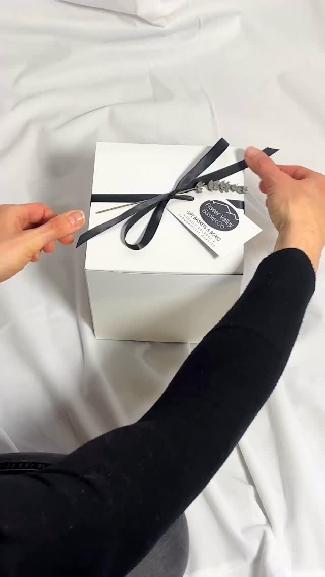 Small Snack Gift Basket 🤍
Perfect for a thank you gift, to brighten someone’s day, or for teacher gifting. Can you believe the end of the school year is almost here?
A simple, thoughtful way to show your appreciation.
#AbbotsfordBC #TeacherGifts #ThankYouGift #SupportLocalBC #GiftBasket