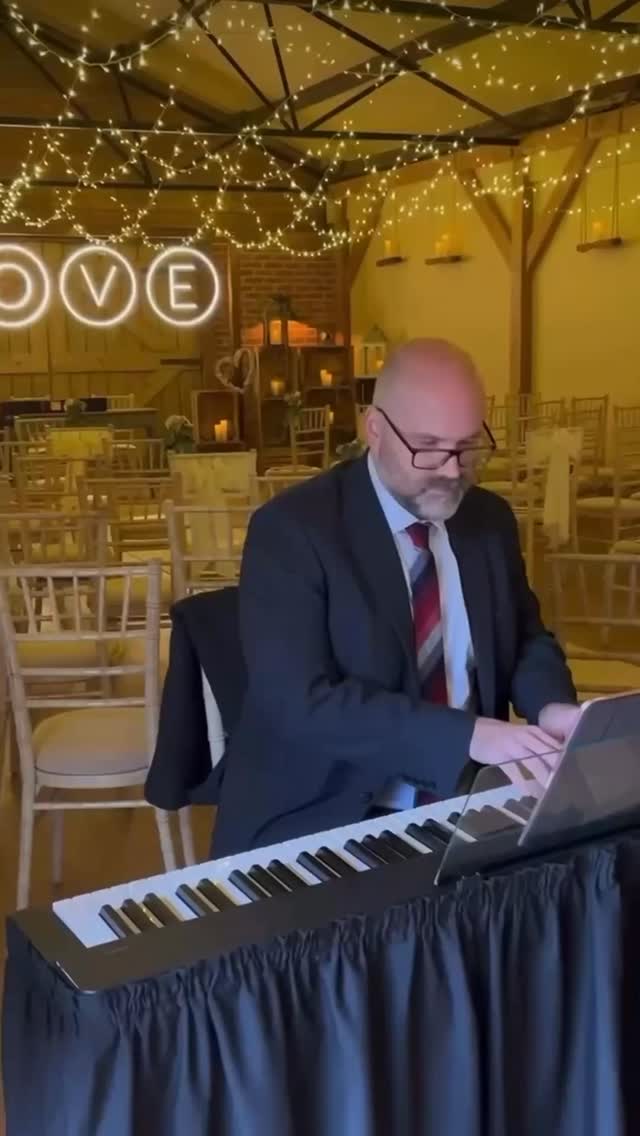 Daniel made an appearance at the @allmanorofevents Open Day in March - if you didn’t get to chat with him you can get in touch via his website (details below)
www.daniellaw.co.uk (Link in Bio)
#suffolkwedding #2026wedding #2027wedding #ipswich #allmanorofevents