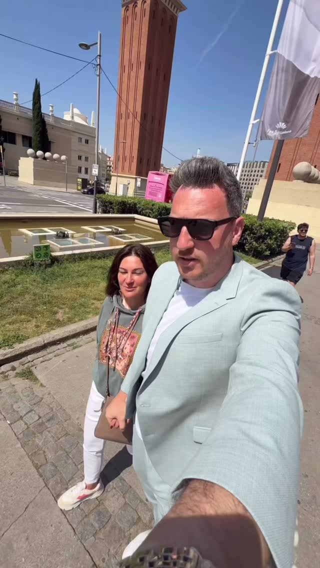 Successful days in Barcelona 🫶
NEW COLLECTIONS arriving soon.
Erfolgreiche Tage in Barcelona
Neue Traumkleider für unsere Bräute sind auf dem Weg. Freut euch auf die neue Saison.
#hochzeitskleid #brautliebe #weddingdress #explorepage #barcelonashopping