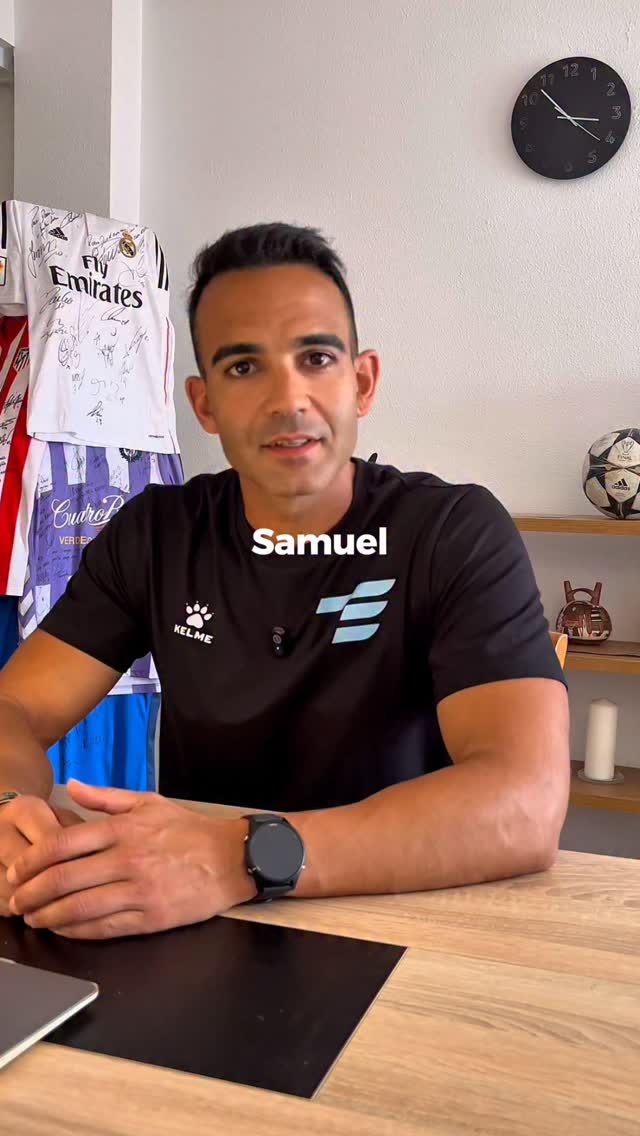Samuel llevaba meses con dolor de cadera 😖 pasando por especialistas… y no encontraba solución ❌
Hasta que ajustamos lo que de verdad importaba:
⚙️ Movimiento
🏃♂️ Entrenamiento específico
🧠 Entender el problema
Resultado: vuelve a entrenar y competir SIN dolor 🔥
Si juegas con molestias y lo estás normalizando… cuidado ⚠️ No es normal. Y tiene solución.
📩 Escribe “DOLOR” y vemos tu caso.
⚽️ Te ayudo a volver a rendir al 100%