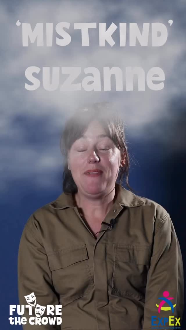 “Een kind kan niet meer doen dan jij.”
Een regel uit de live liedtekst van onze muzikant Jolien.
En precies waar deze voorstelling over gaat.
In Mistkind brengen we verhalen samen
van kinderen die zich aanpassen
en kinderen die juist te veel lijken.
Van stil worden.
Van schreeuwen.
Van alles doen om gezien te worden —
of juist verdwijnen.
En ergens daaronder zit iets anders.
Het verlangen om zorgeloos en veilig kind te mogen zijn.
Mistkind is een voorstelling over wat er gebeurt
als niemand ziet wat er écht speelt.
🎭
29/4 Gouda
30/4 Leiden
13/5 Delft
14/5 Leidschendam
19/5 Ede
26/5 Den Haag
🎟️ www.futurethecrowd.nl
#mistkind #theater #ervaringstheater #zienenzienworden #kwetsbaarheid