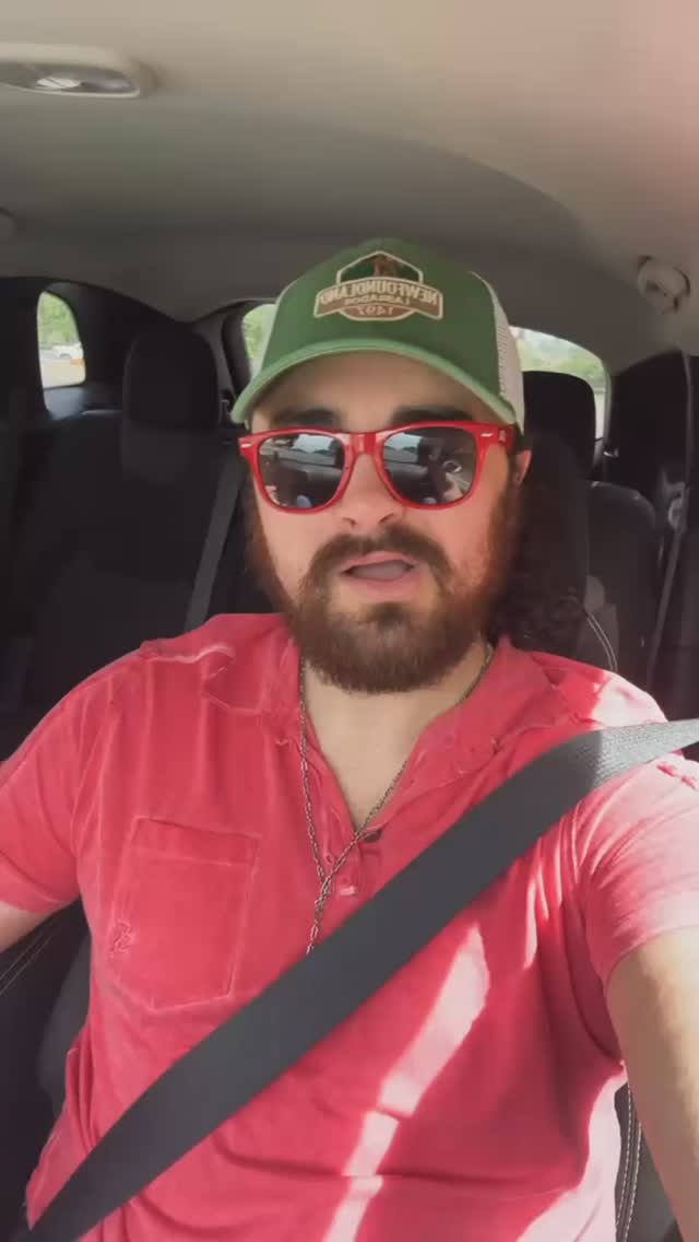 On the road playing a show to benefit the @hardrock_charlie_foundation & write a song with some Army Ranger Vets from Operation Eagle Claw in St. Augustine Beach through @operationsong 🇺🇸🎸
Jammin to NEW MUSIC coming your way May 20th! 🤘🏼
#army #usa #nashville #newmusic #country